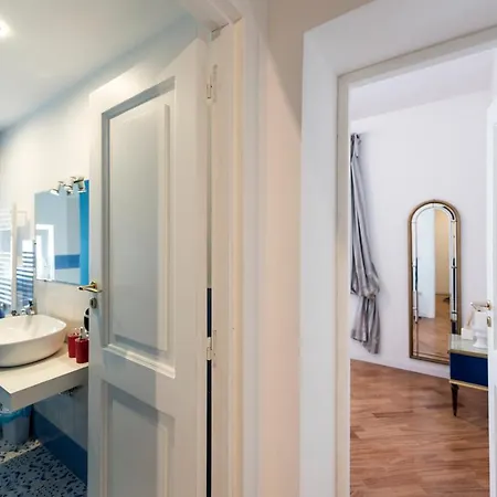 לינה וארוחת בוקר Casa Maria Vittoria 3*