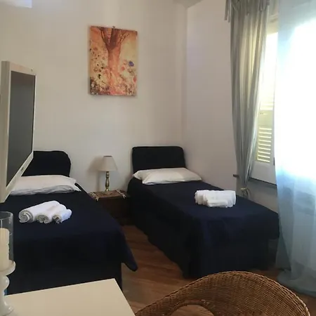 Casa Maria Vittoria Oda ve Kahvaltı 3*