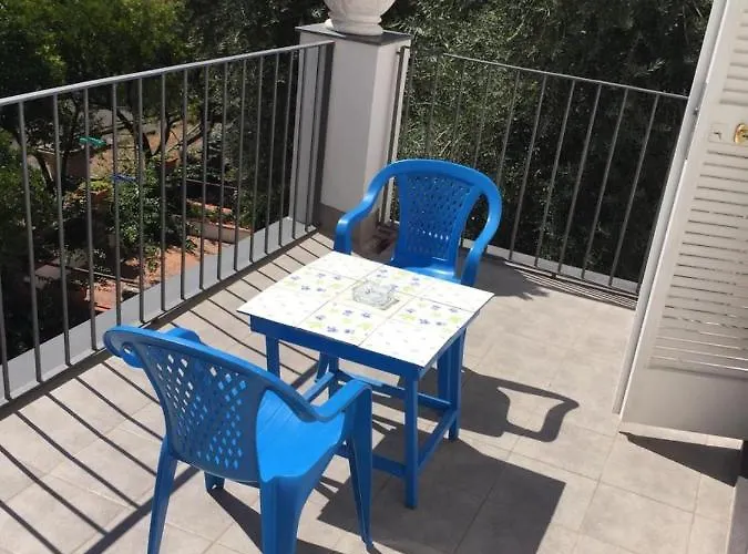 Casa Maria Vittoria Alojamento de Acomodação e Pequeno-almoço Torre del Greco